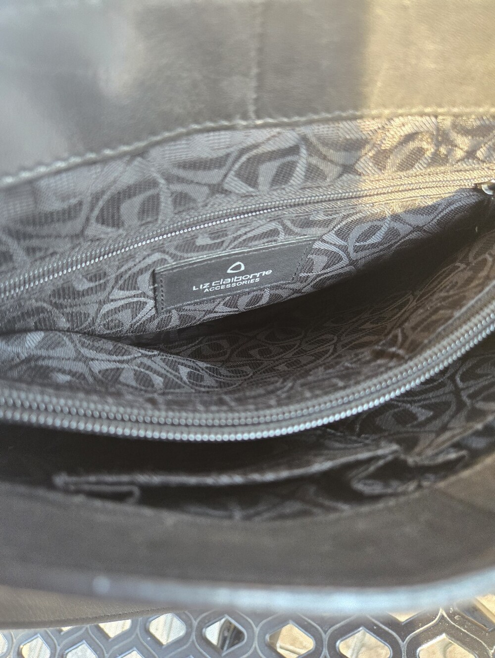 Vintage Liz Claiborne Black Leather Shoulder Bag - Picture 8 of 12